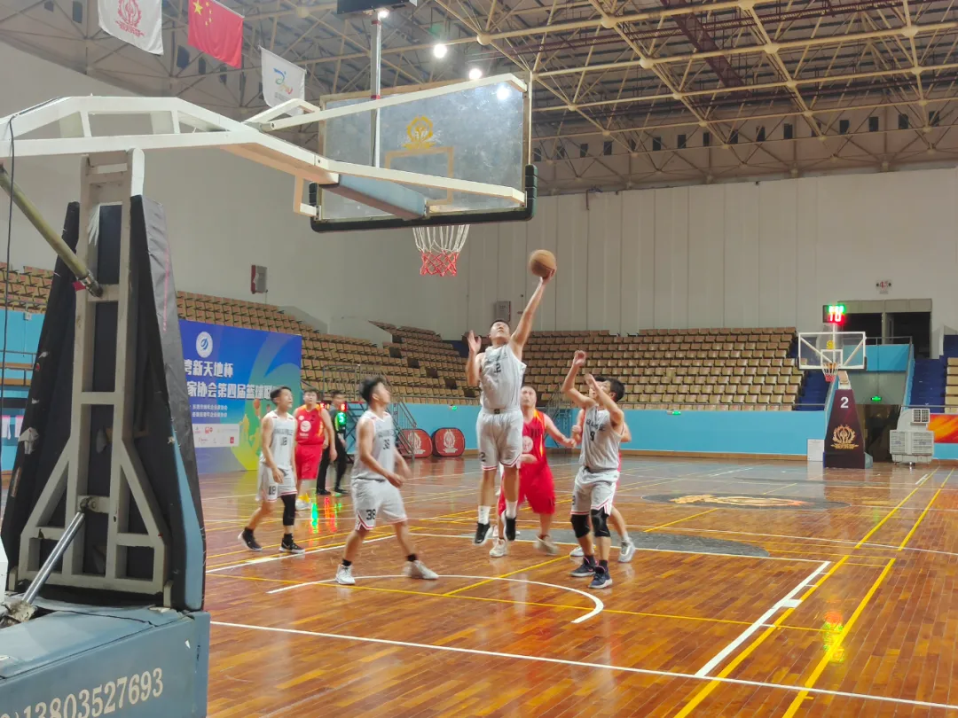 免费直播nba的app_直播免费点赞多有什么好处_直播免费足球直播视频直播